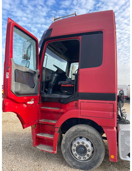 Mercedes-Benz Actros 1840 - Cabeza tractora: foto 4 Mercedes-Benz Actros 1840 - Cabeza tractora: foto 4