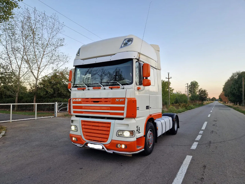 DAF XF 105.460 Manual - Tractor industrial: foto 2 DAF XF 105.460 Manual - Tractor industrial: foto 2