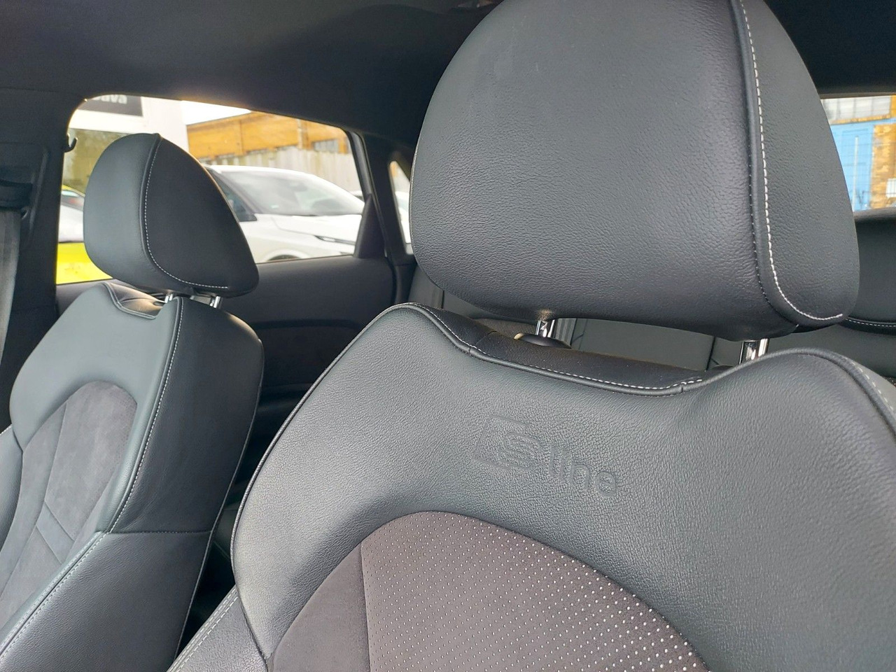 Sedan Audi A1 Sportback sport S-Line Pano Bose Xenon DAB: foto 22 Sedan Audi A1 Sportback sport S-Line Pano Bose Xenon DAB: foto 22