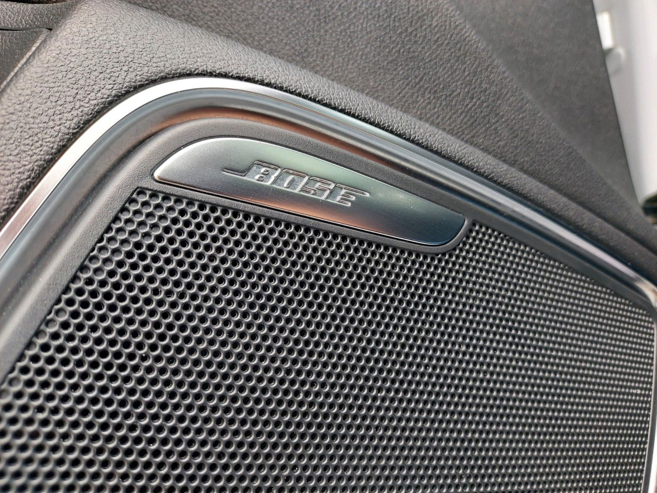 Sedan Audi A1 Sportback sport S-Line Pano Bose Xenon DAB: foto 6 Sedan Audi A1 Sportback sport S-Line Pano Bose Xenon DAB: foto 6