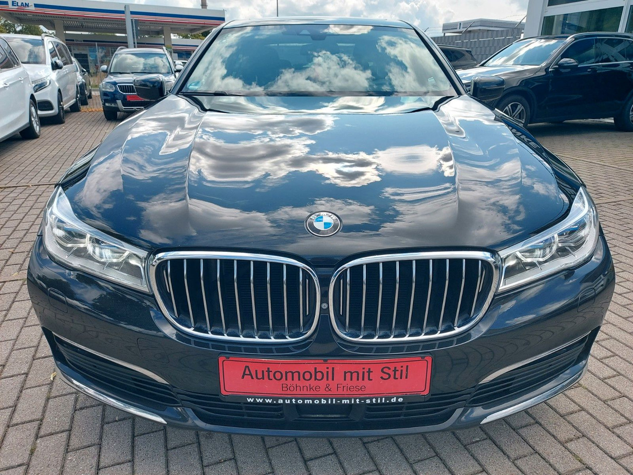 BMW 740 Baureihe 7 Lim 740 d xDrive Glasdach ACC - Sedan: foto 2 BMW 740 Baureihe 7 Lim 740 d xDrive Glasdach ACC - Sedan: foto 2