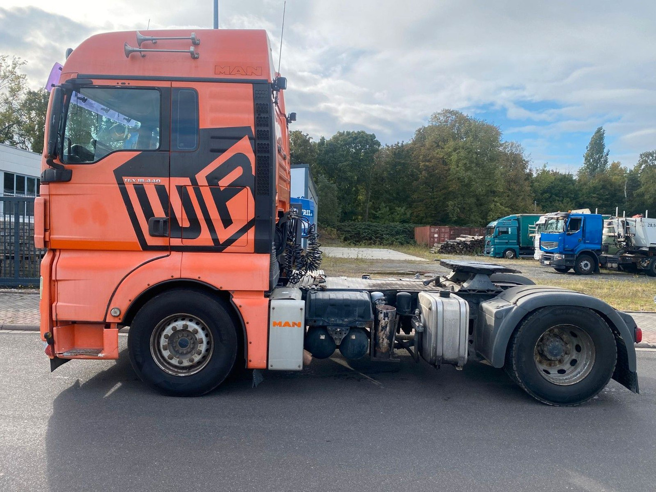 MAN TGX 18.440 4x2 KIPPHYDRAULIK - Cabeza tractora: foto 1 MAN TGX 18.440 4x2 KIPPHYDRAULIK - Cabeza tractora: foto 1