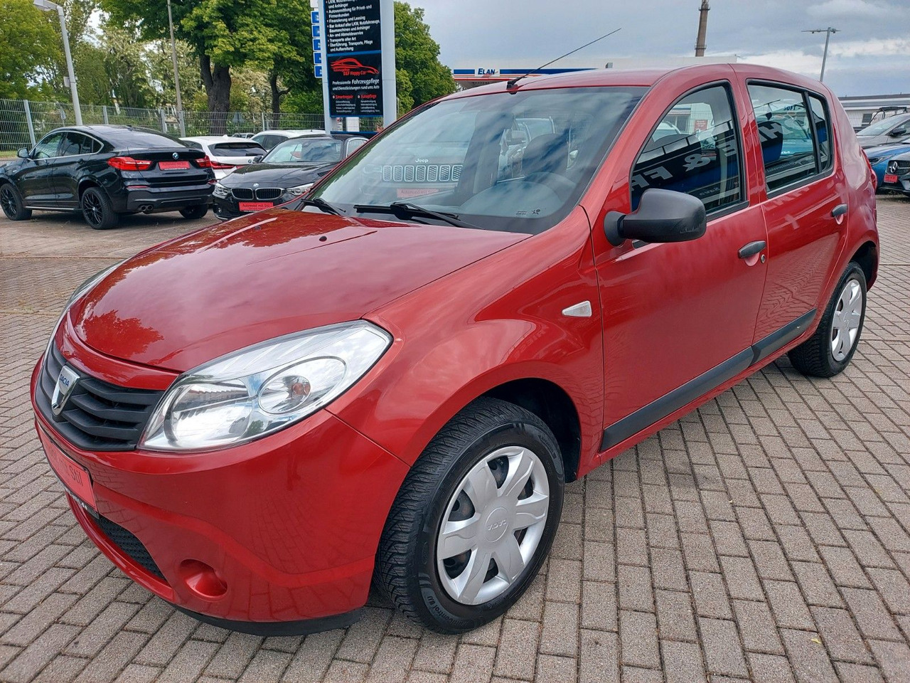 Dacia Sandero 1.4 MPI CD-Radio M+S - Sedan: foto 3 Dacia Sandero 1.4 MPI CD-Radio M+S - Sedan: foto 3