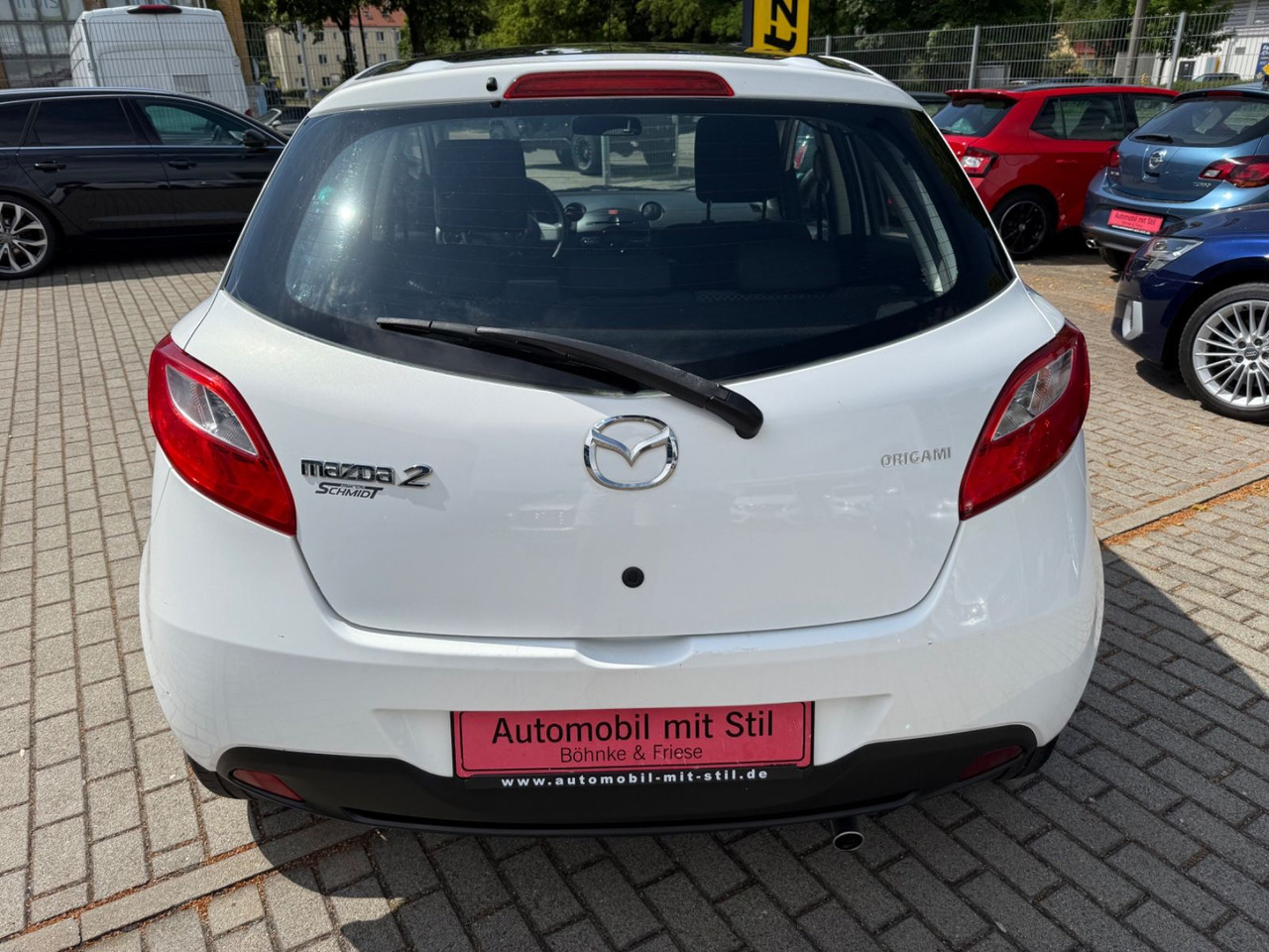 Mazda 2 Lim. 1.3 Origami 5 TÜER KLIMA SHZ TÜV NEU - Coche: foto 5 Mazda 2 Lim. 1.3 Origami 5 TÜER KLIMA SHZ TÜV NEU - Coche: foto 5