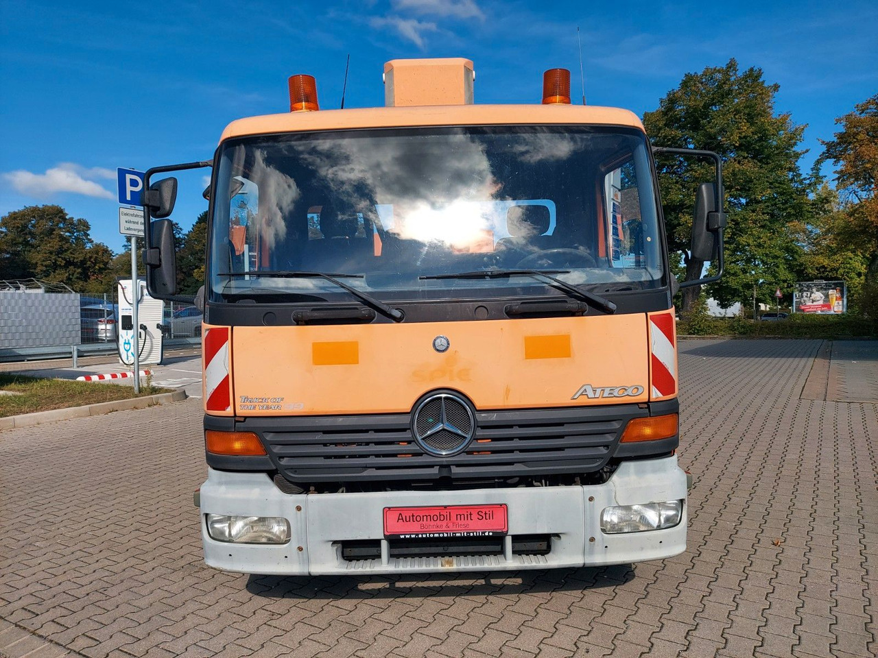 Mercedes-Benz ATEGO 1323 HUBSTEIGER WUMAG WT220H - Camión con plataforma elevadora: foto 2 Mercedes-Benz ATEGO 1323 HUBSTEIGER WUMAG WT220H - Camión con plataforma elevadora: foto 2