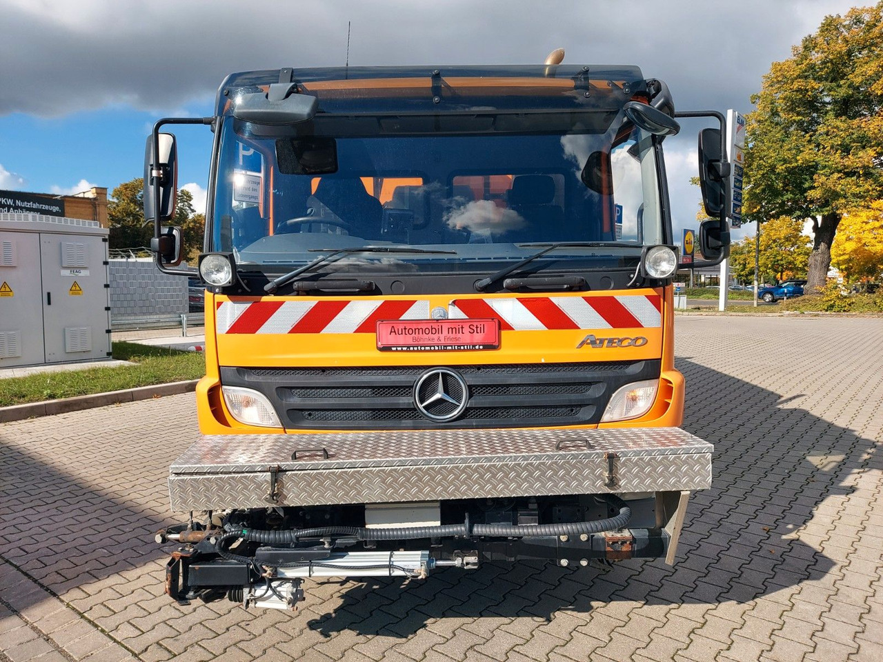 Mercedes-Benz Atego 2 6-Zyl. 4x2 1324 Schmidt SK 600 Klima - Barredora vial: foto 3 Mercedes-Benz Atego 2 6-Zyl. 4x2 1324 Schmidt SK 600 Klima - Barredora vial: foto 3