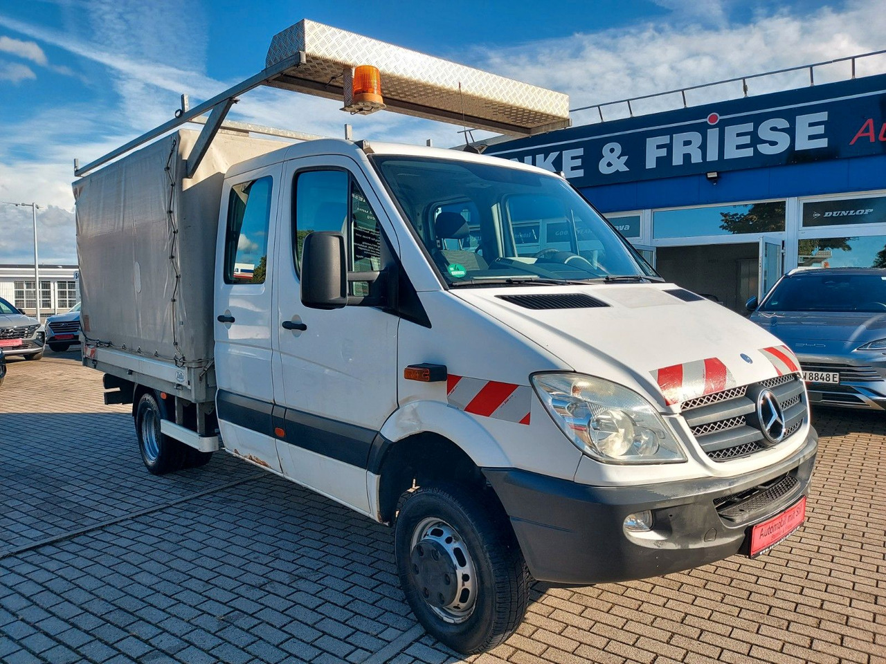 Mercedes-Benz Sprinter II Pritsche DoKa 516 4X4 Plane 6 Sitze - Furgoneta con caja de lona, Furgoneta combi: foto 1 Mercedes-Benz Sprinter II Pritsche DoKa 516 4X4 Plane 6 Sitze - Furgoneta con caja de lona, Furgoneta combi: foto 1
