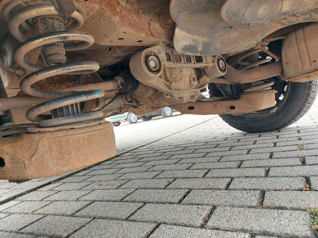 Furgoneta de pasajeros Mercedes-Benz Vito Mixto 4x4 116 extralang Automatik 5 Sitze: foto 26 Furgoneta de pasajeros Mercedes-Benz Vito Mixto 4x4 116 extralang Automatik 5 Sitze: foto 26