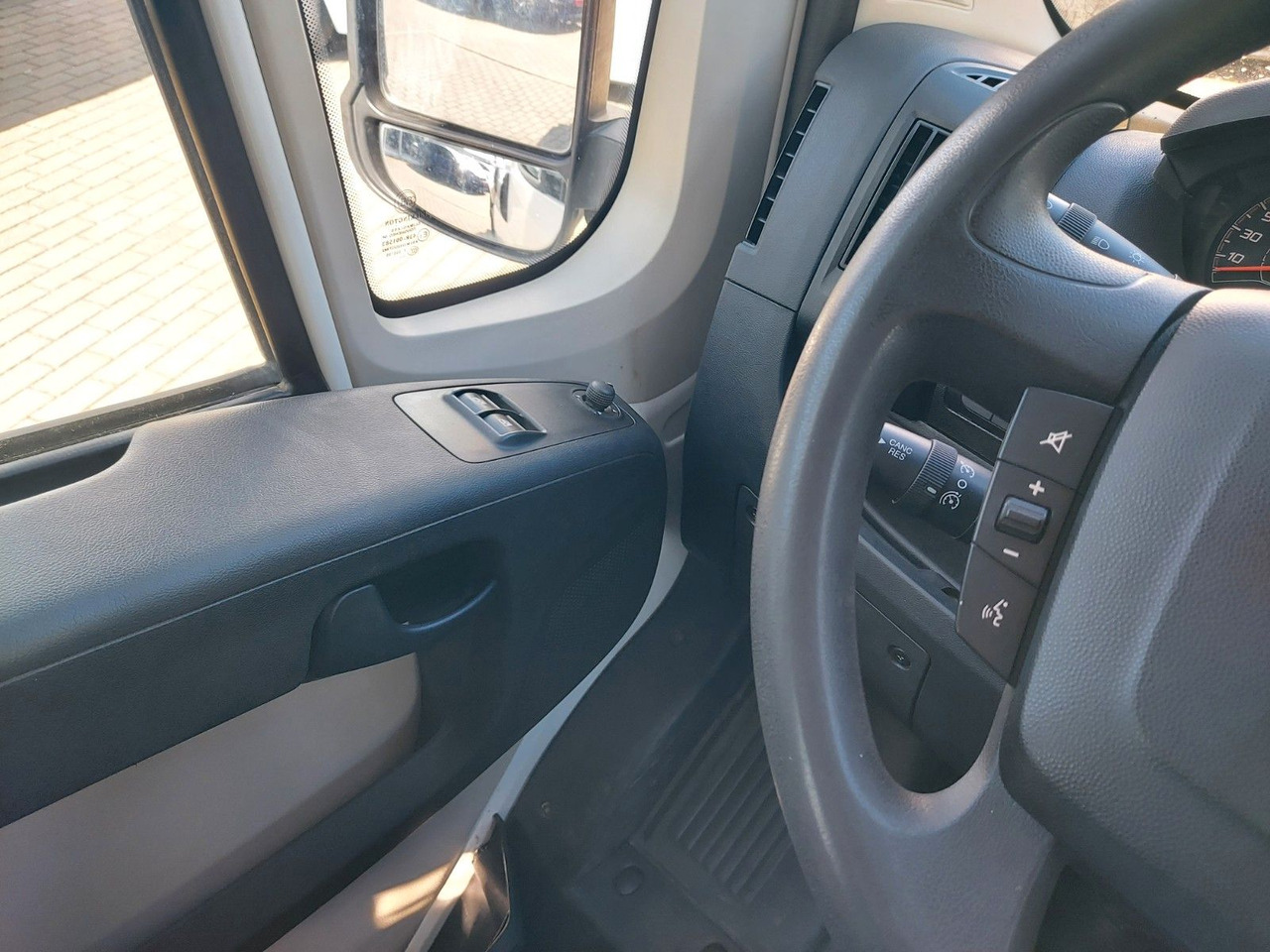 Caja abierta furgoneta, Furgoneta combi Peugeot Boxer Pritsche Doka. 335 L3 BlueHDi 130 Klima: foto 13 Caja abierta furgoneta, Furgoneta combi Peugeot Boxer Pritsche Doka. 335 L3 BlueHDi 130 Klima: foto 13