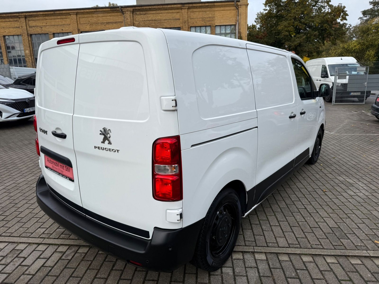 Peugeot Expert Kasten Premium L2 SHZ KLIMA STANDHEIZUNG - Furgoneta de pasajeros: foto 5 Peugeot Expert Kasten Premium L2 SHZ KLIMA STANDHEIZUNG - Furgoneta de pasajeros: foto 5