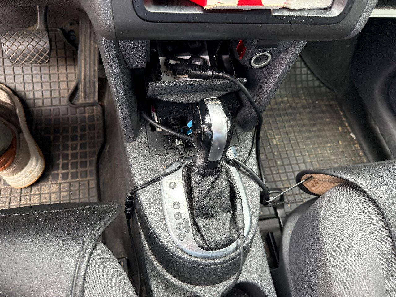 Volkswagen Caddy Maxi Kasten/Kombi Maxi DSG KLIMA AHK - Furgoneta de pasajeros: foto 4 Volkswagen Caddy Maxi Kasten/Kombi Maxi DSG KLIMA AHK - Furgoneta de pasajeros: foto 4