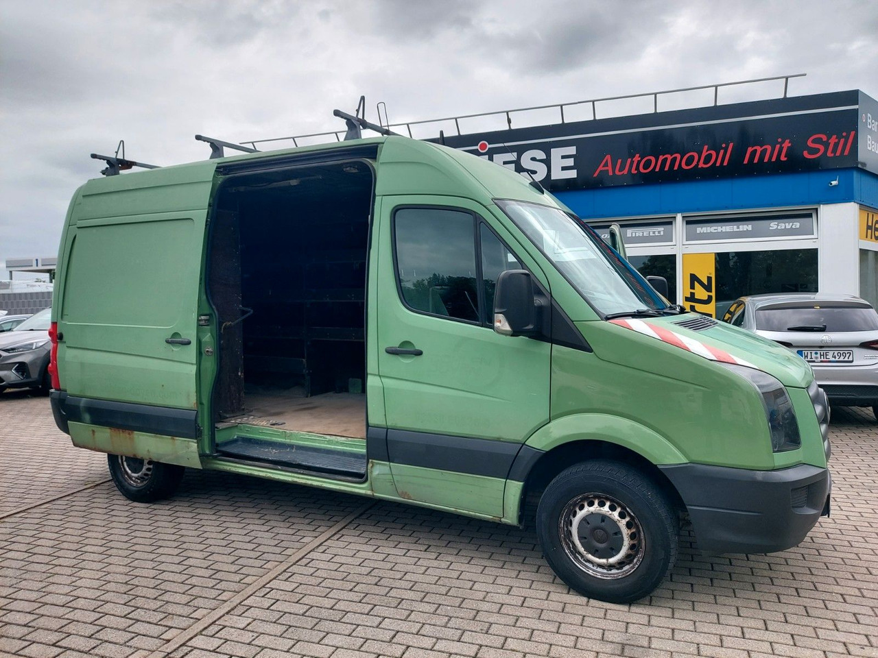 Volkswagen Crafter Kasten 35 L2H2 Hoch lang Standheiz - Furgoneta de pasajeros: foto 1 Volkswagen Crafter Kasten 35 L2H2 Hoch lang Standheiz - Furgoneta de pasajeros: foto 1
