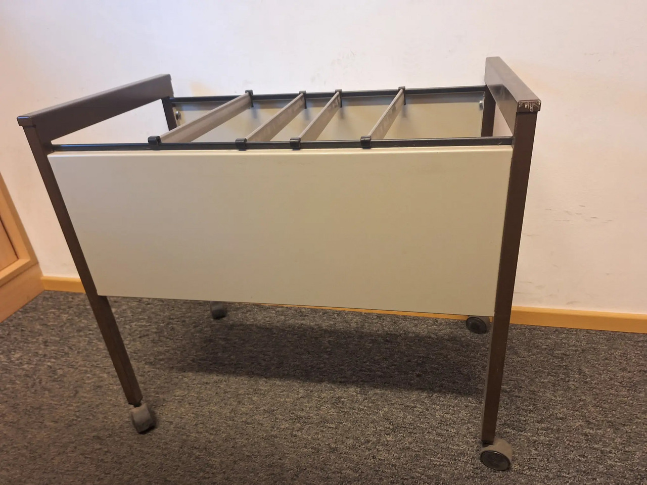 1 Stk. Hängeregister auf Rollen - Herramienta/ Equipo: foto 3 1 Stk. Hängeregister auf Rollen - Herramienta/ Equipo: foto 3