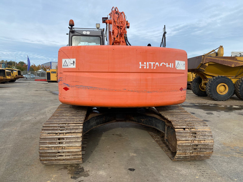 Hitachi ZX 225 USRLC - Excavadora de cadenas: foto 4 Hitachi ZX 225 USRLC - Excavadora de cadenas: foto 4
