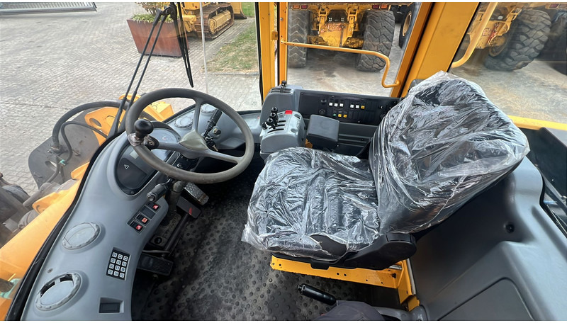 Volvo L70 D NVT - Cargadora: foto 4 Volvo L70 D NVT - Cargadora: foto 4