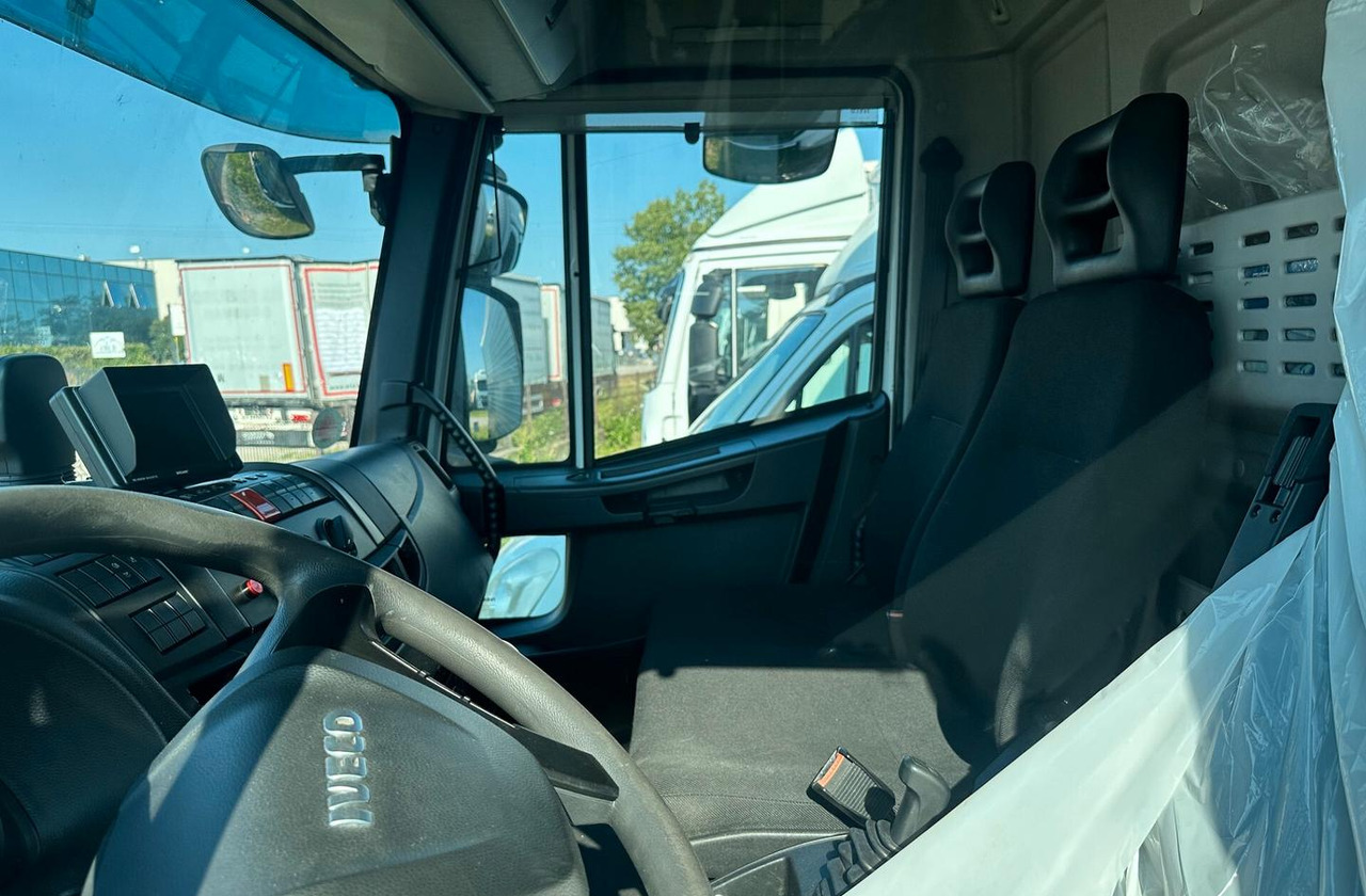 Iveco - Camión frigorífico: foto 5 Iveco - Camión frigorífico: foto 5
