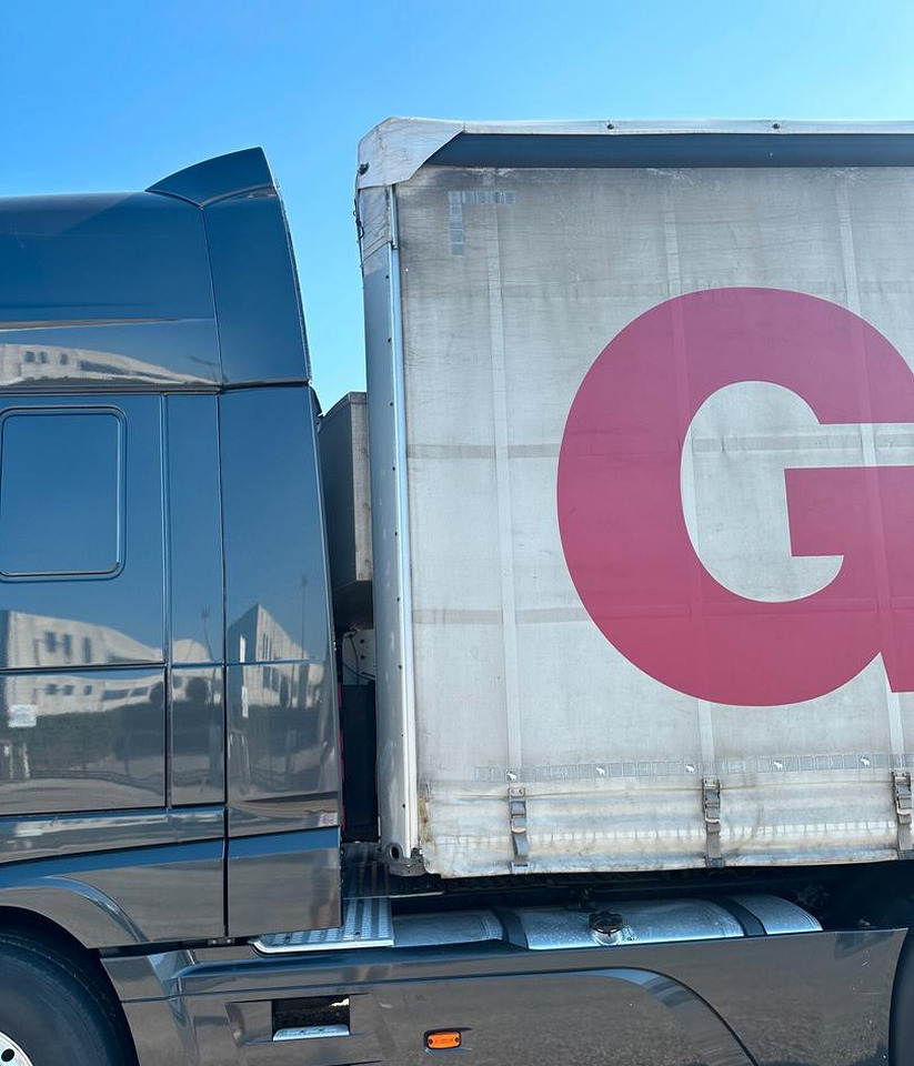 Schmitz Cargobull SANH SCB S3T - Semirremolque lona: foto 2 Schmitz Cargobull SANH SCB S3T - Semirremolque lona: foto 2