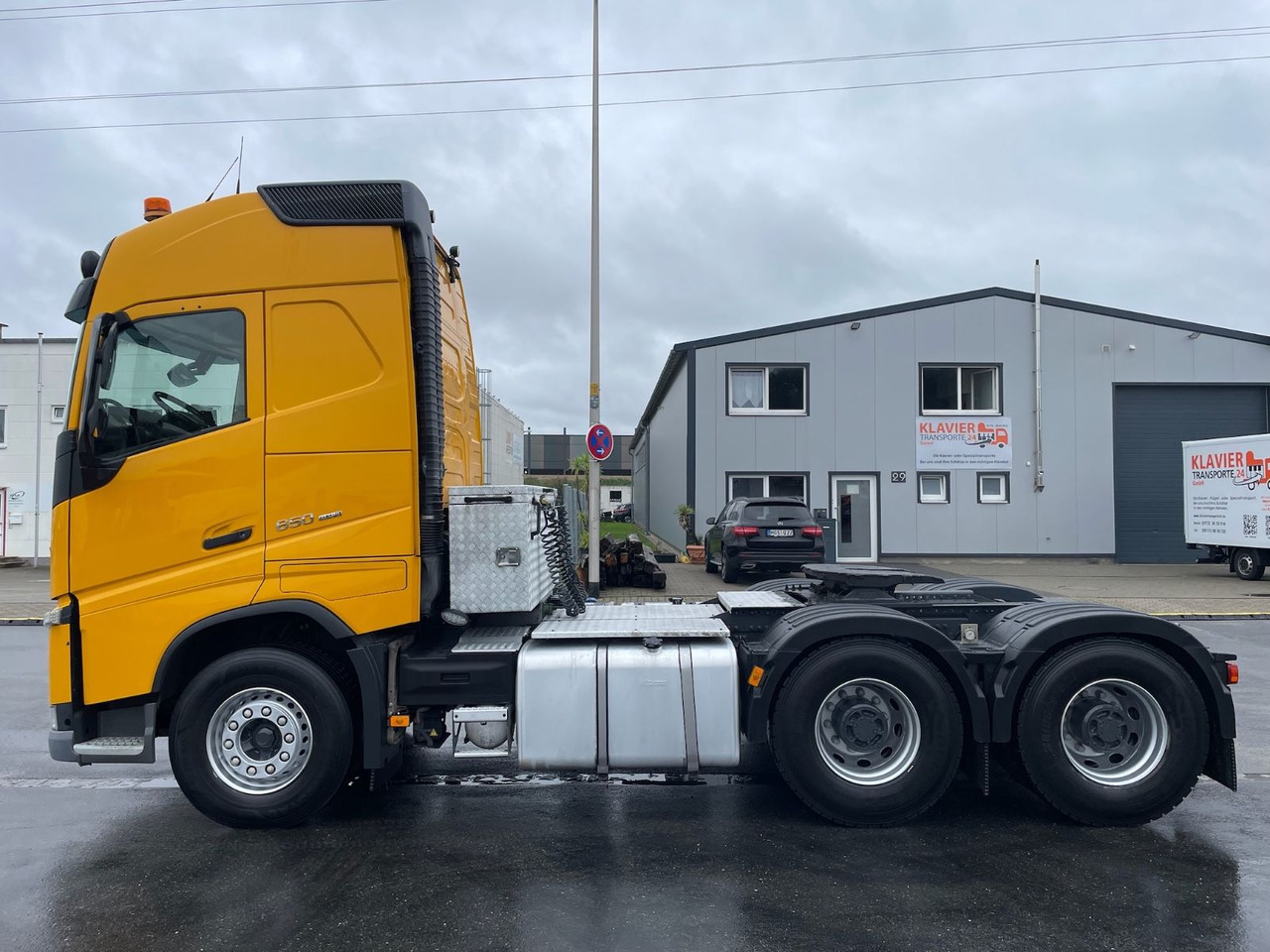 Volvo FH16 650 6x4/120t/BIG AXLE/Retarder/StandAC/EU6 - Cabeza tractora: foto 4 Volvo FH16 650 6x4/120t/BIG AXLE/Retarder/StandAC/EU6 - Cabeza tractora: foto 4