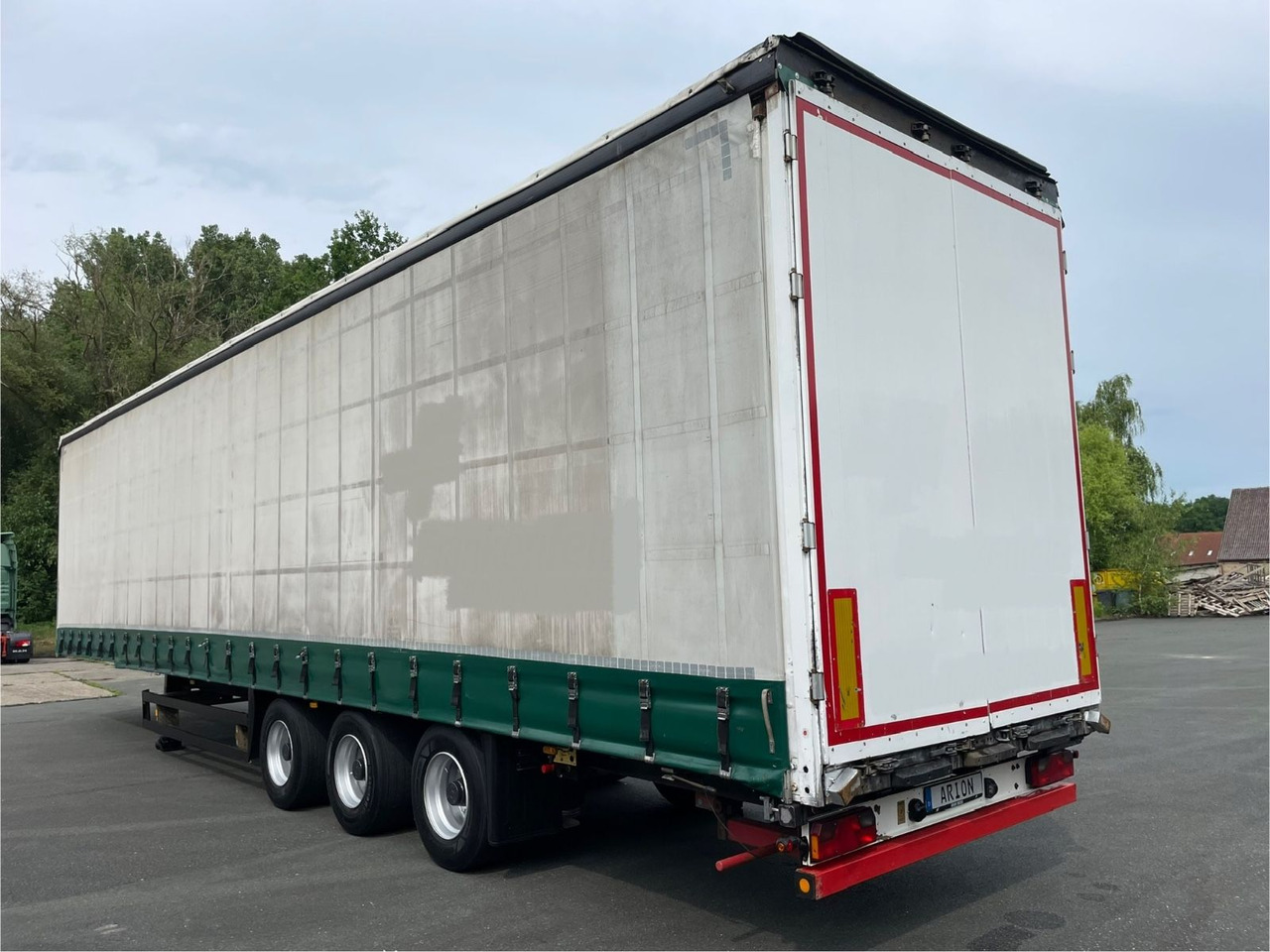 Schmitz Cargobull S01 3-Achs/Pritsche+Plane/13,5m/28050kg-Nutzlast - Semirremolque lona: foto 4 Schmitz Cargobull S01 3-Achs/Pritsche+Plane/13,5m/28050kg-Nutzlast - Semirremolque lona: foto 4