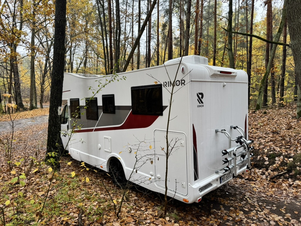 Rimor Seal 695 - Autocaravana capuchina: foto 3 Rimor Seal 695 - Autocaravana capuchina: foto 3