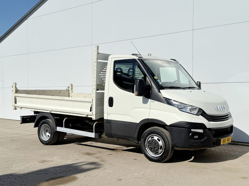 Iveco Daily 35C12 2.3 Kipper Dubbellucht Trekhaak Airco Cruise Control Lucht Geveerde Stoel - Volquete furgoneta: foto 5 Iveco Daily 35C12 2.3 Kipper Dubbellucht Trekhaak Airco Cruise Control Lucht Geveerde Stoel - Volquete furgoneta: foto 5