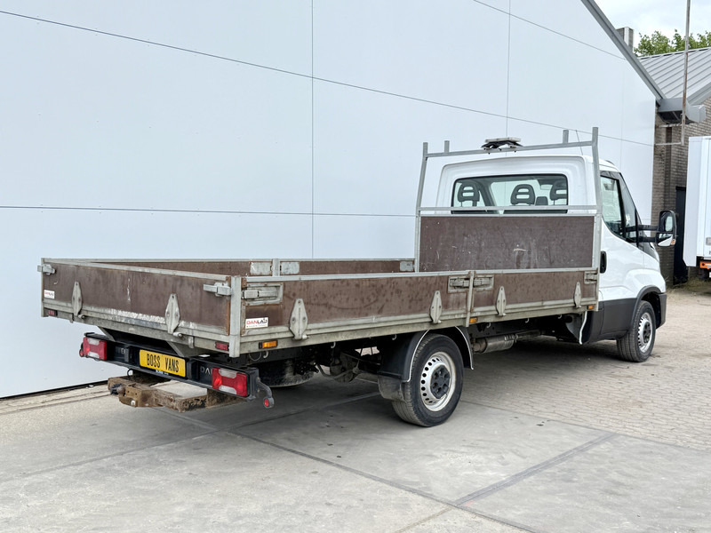 Iveco Daily 35S14 2.3 L3H1 Airco Cruise Control Standkachel Trekhaak Open Laadbak Pritische Lucht geveerde stoel - Caja abierta furgoneta: foto 3 Iveco Daily 35S14 2.3 L3H1 Airco Cruise Control Standkachel Trekhaak Open Laadbak Pritische Lucht geveerde stoel - Caja abierta furgoneta: foto 3