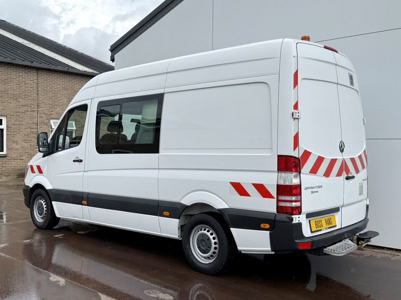 Mercedes-Benz Sprinter 314 2.2 CDI Dubbele Cabine 7 Stoelen L2H2 Climate Control Cruise Control 3.5t Trekhaak - Furgoneta pequeña, Furgoneta combi: foto 2 Mercedes-Benz Sprinter 314 2.2 CDI Dubbele Cabine 7 Stoelen L2H2 Climate Control Cruise Control 3.5t Trekhaak - Furgoneta pequeña, Furgoneta combi: foto 2