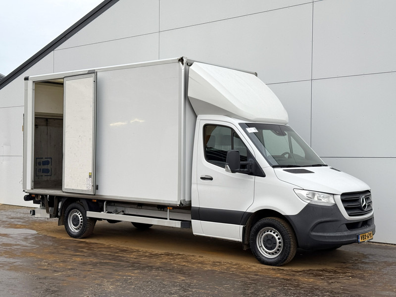 Mercedes-Benz Sprinter 314 2.2 CDI Laadklep Automaat Climate Control Cruise Control Koffer Bakwagen Meubelbak - Furgoneta caja cerrada: foto 5 Mercedes-Benz Sprinter 314 2.2 CDI Laadklep Automaat Climate Control Cruise Control Koffer Bakwagen Meubelbak - Furgoneta caja cerrada: foto 5