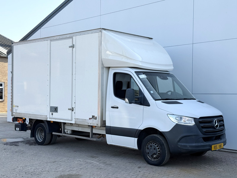 Mercedes-Benz Sprinter 514 2.2 CDI Dubbellucht Laadklep Airco Cruise Control Bakwagen Meubelbak Koffer - Furgoneta caja cerrada: foto 4 Mercedes-Benz Sprinter 514 2.2 CDI Dubbellucht Laadklep Airco Cruise Control Bakwagen Meubelbak Koffer - Furgoneta caja cerrada: foto 4