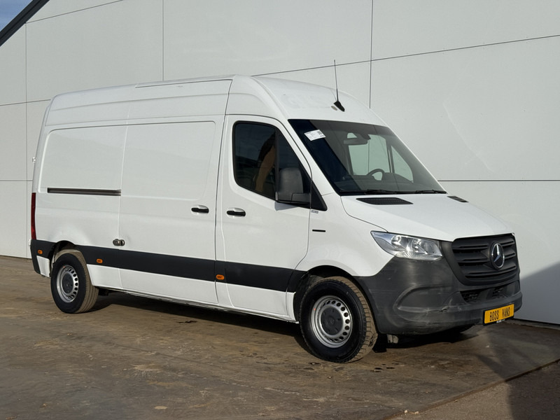 Mercedes-Benz eSprinter 312 ALL-IN PRIJS L2H2 55kWh 168km WLTP 80kw Snelladen Climate Control Camera Stoelverwarming - Furgón, Furgoneta eléctrica: foto 4 Mercedes-Benz eSprinter 312 ALL-IN PRIJS L2H2 55kWh 168km WLTP 80kw Snelladen Climate Control Camera Stoelverwarming - Furgón, Furgoneta eléctrica: foto 4