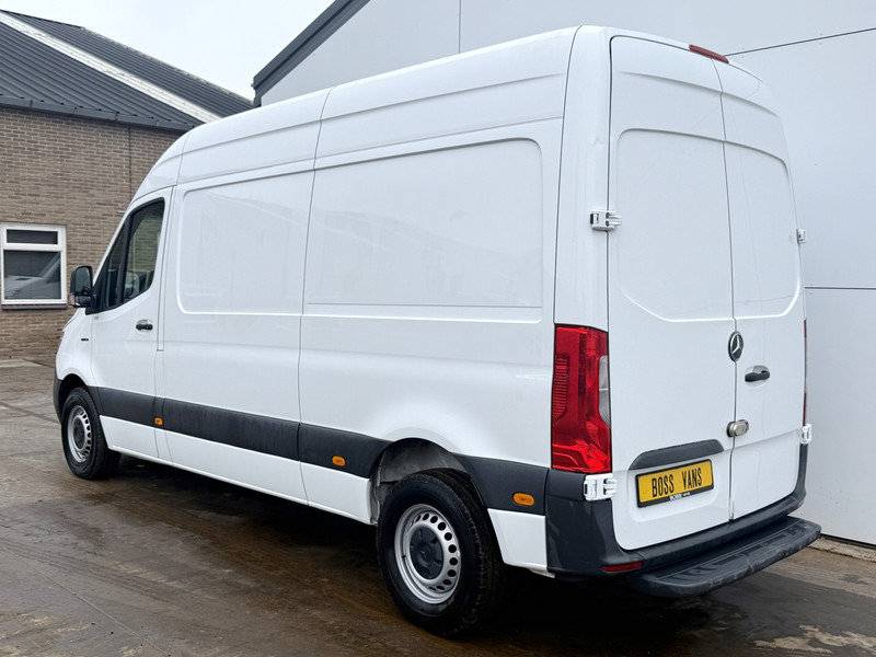 Mercedes-Benz eSprinter 312 ALL-IN PRIJS L2H2 55kWh 168km WLTP 80kw Snelladen Climate Control Stoelverwarming - Furgón, Furgoneta eléctrica: foto 2 Mercedes-Benz eSprinter 312 ALL-IN PRIJS L2H2 55kWh 168km WLTP 80kw Snelladen Climate Control Stoelverwarming - Furgón, Furgoneta eléctrica: foto 2