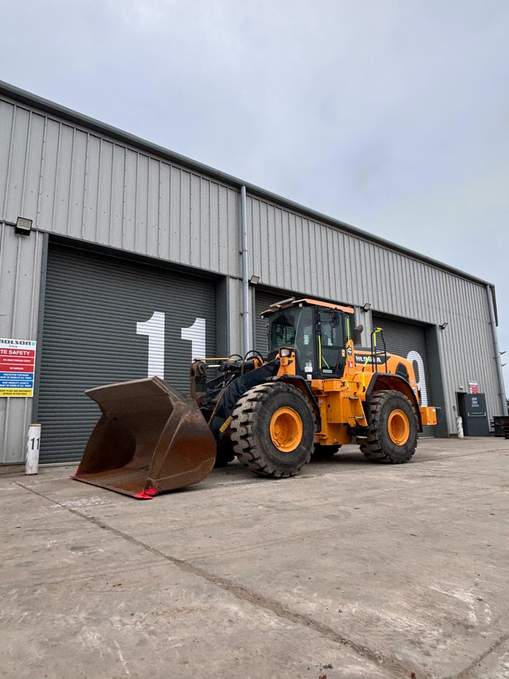 Hyundai HL960A - Cargadora de ruedas: foto 1 Hyundai HL960A - Cargadora de ruedas: foto 1