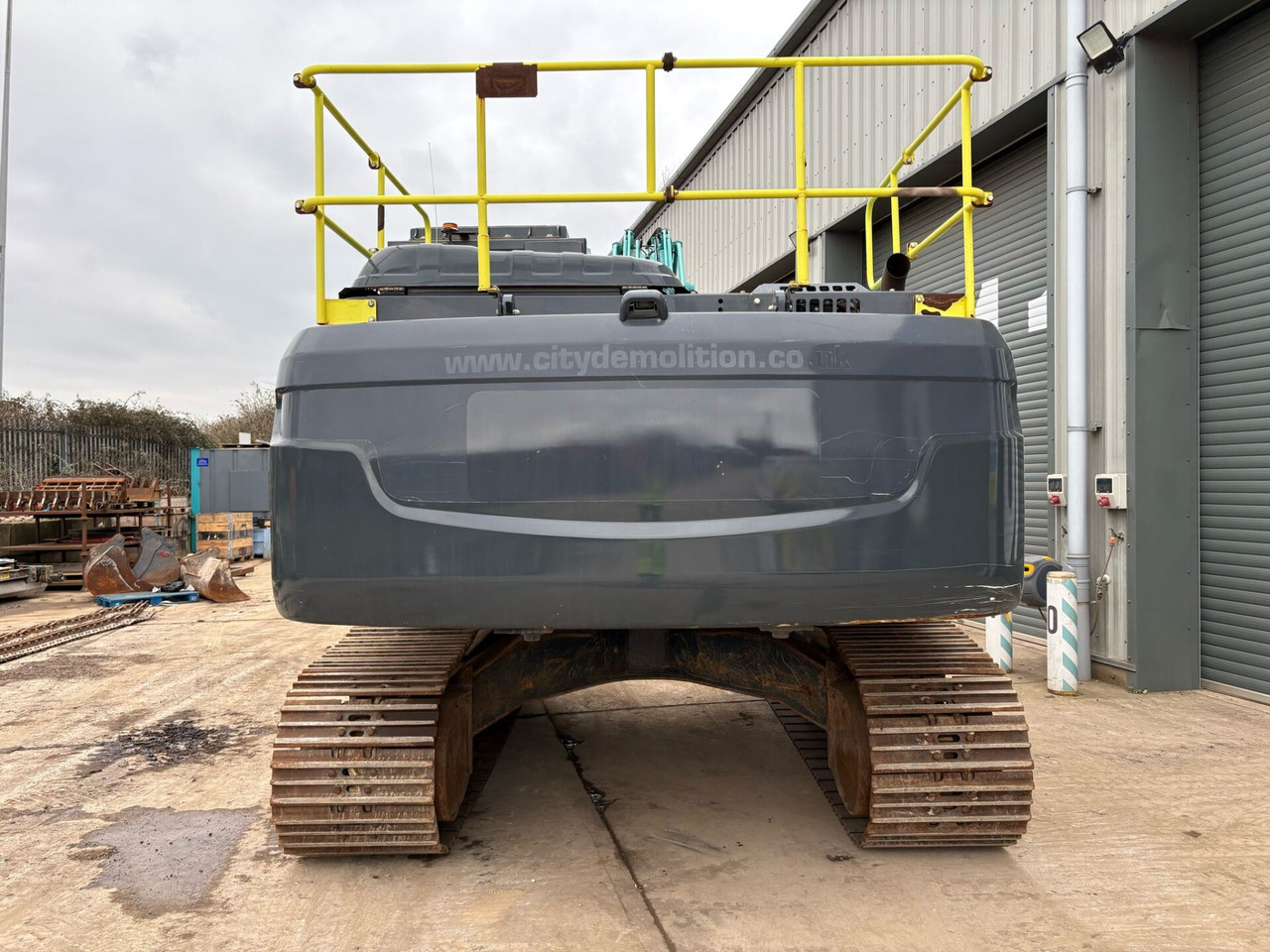 Kobelco SK300LC-10E - Excavadora de cadenas: foto 4 Kobelco SK300LC-10E - Excavadora de cadenas: foto 4