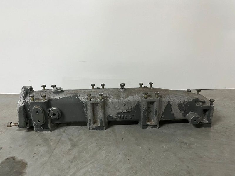 Liebherr A974 / P974 / R942 / R944 - Motor y piezas: foto 2 Liebherr A974 / P974 / R942 / R944 - Motor y piezas: foto 2