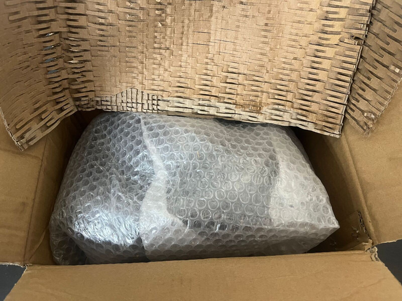 Liebherr P944 / R954 / R944 / R954 / L556-454 / L566-460 - Bomba de refrigerante: foto 3 Liebherr P944 / R954 / R944 / R954 / L556-454 / L566-460 - Bomba de refrigerante: foto 3