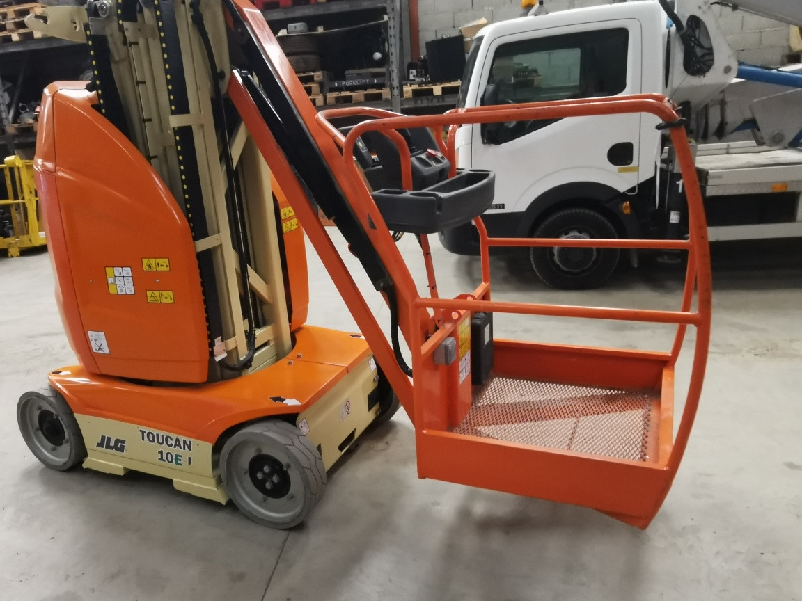 JLG Toucan 10E - Plataforma de mástil vertical: foto 1 JLG Toucan 10E - Plataforma de mástil vertical: foto 1