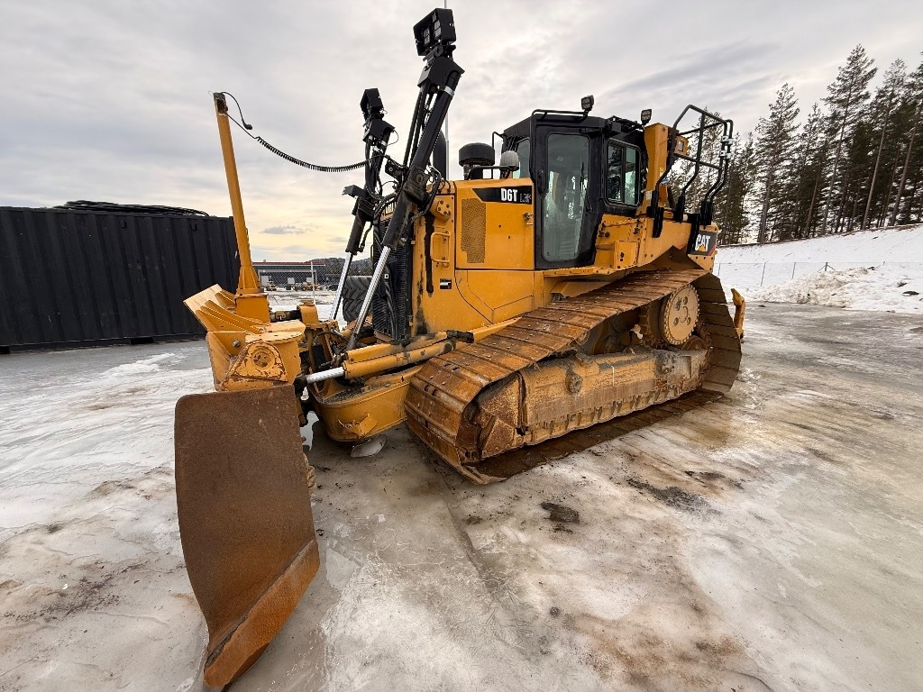 CAT D 6 T LGP - Bulldozer: foto 1 CAT D 6 T LGP - Bulldozer: foto 1