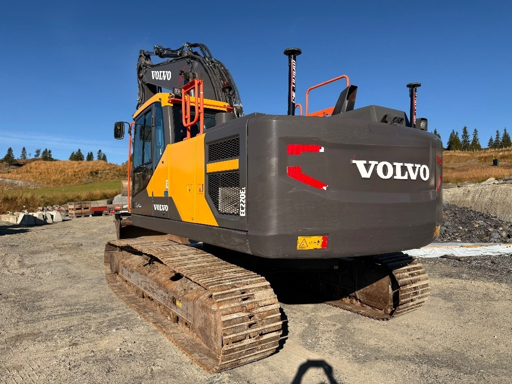 Volvo EC220EL - Excavadora de cadenas: foto 1 Volvo EC220EL - Excavadora de cadenas: foto 1