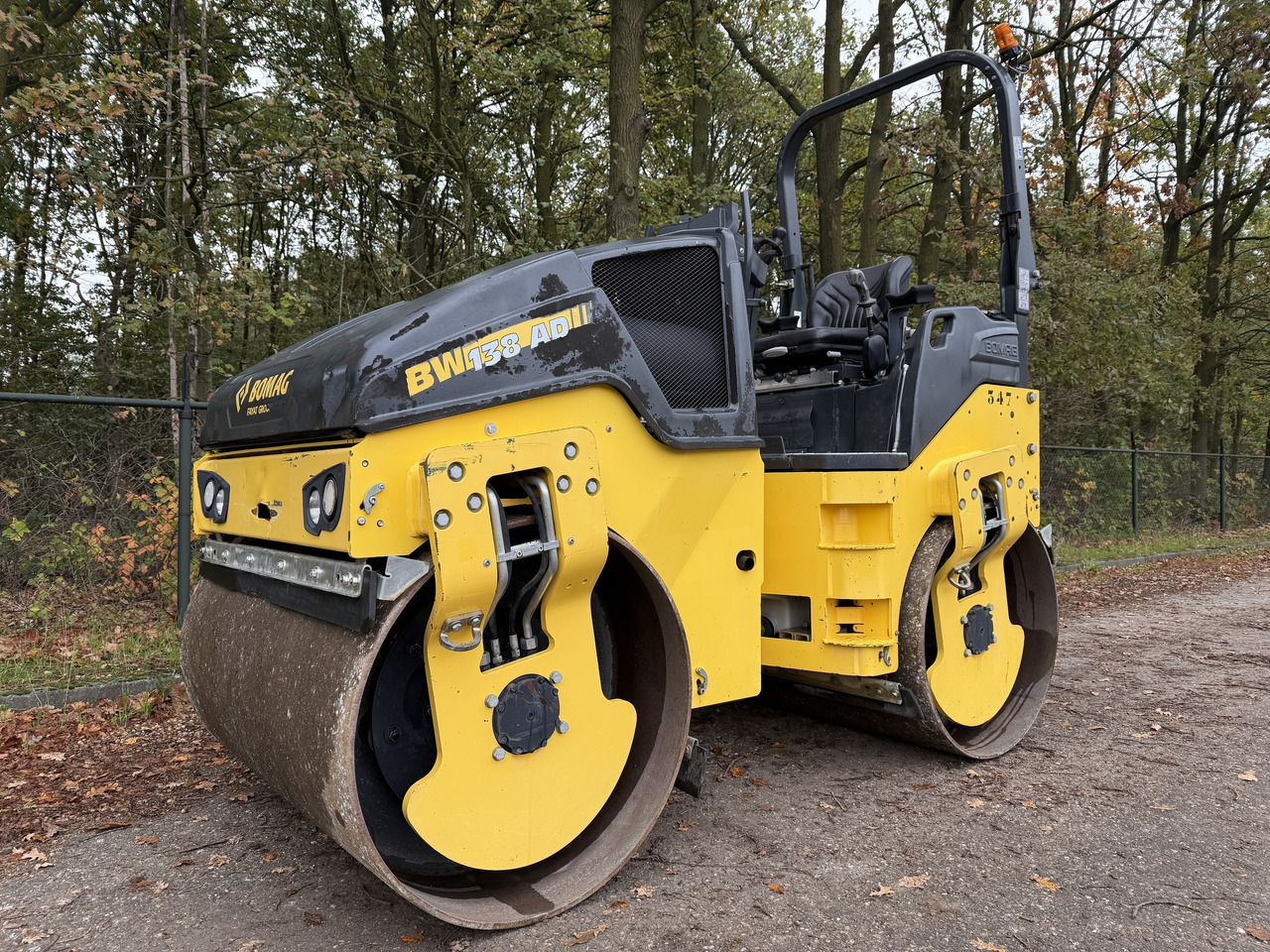 BOMAG BW138AD-5 - Compactador: foto 1 BOMAG BW138AD-5 - Compactador: foto 1