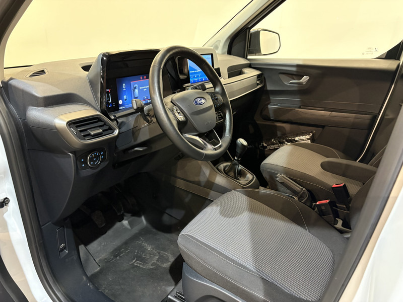 Ford Transit Courier 1.0 EcoBoost Trend Benzine / Winterpack / Airco / Cruisecontrol / Carplay / Camera / 13.100 KM !! - Furgoneta pequeña: foto 2 Ford Transit Courier 1.0 EcoBoost Trend Benzine / Winterpack / Airco / Cruisecontrol / Carplay / Camera / 13.100 KM !! - Furgoneta pequeña: foto 2