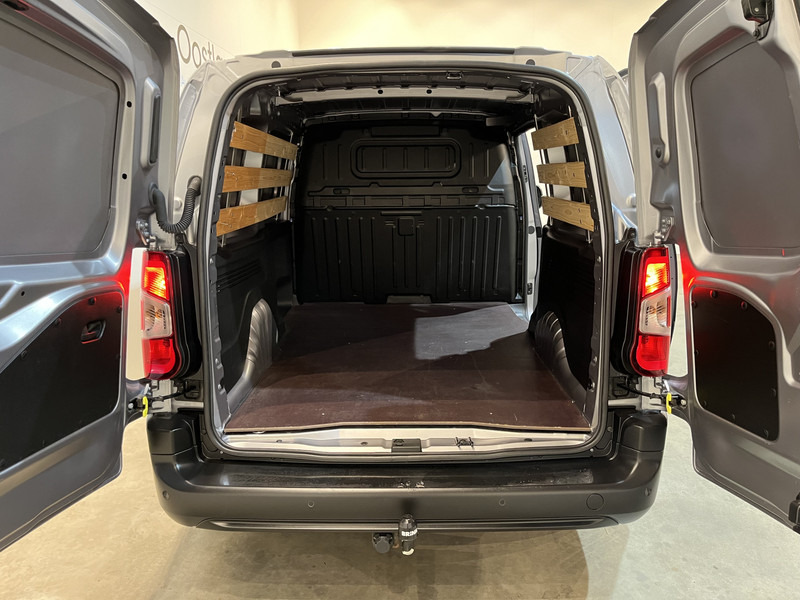 Toyota PROACE CITY 1.5 D-4D Live Long 130 PK / Euro 6 / Airco / Cruise Control / PDC / CarPlay / Navigatie / Trekhaak / - Furgoneta pequeña: foto 5 Toyota PROACE CITY 1.5 D-4D Live Long 130 PK / Euro 6 / Airco / Cruise Control / PDC / CarPlay / Navigatie / Trekhaak / - Furgoneta pequeña: foto 5
