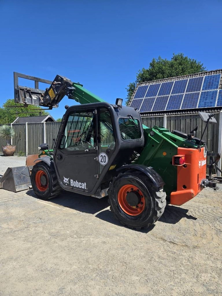Bobcat T 2250 - Manipulador telescópico: foto 2 Bobcat T 2250 - Manipulador telescópico: foto 2