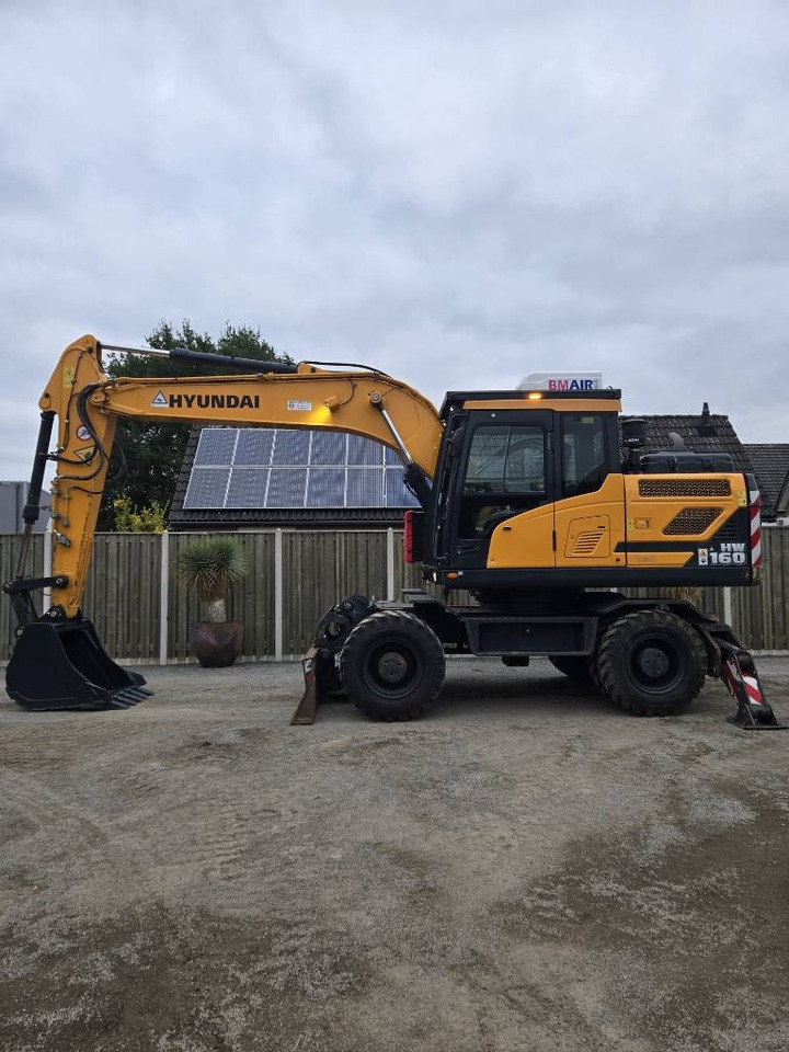 Hyundai HW 160 - Excavadora de ruedas: foto 1 Hyundai HW 160 - Excavadora de ruedas: foto 1