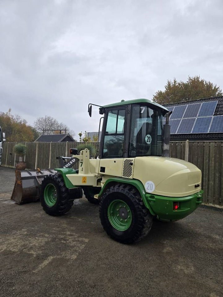 Volvo L 30 B - Cargadora de ruedas: foto 5 Volvo L 30 B - Cargadora de ruedas: foto 5