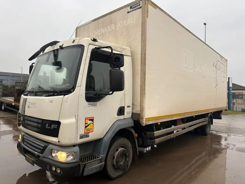 DAF LF 180 - Camión caja cerrada: foto 1 DAF LF 180 - Camión caja cerrada: foto 1