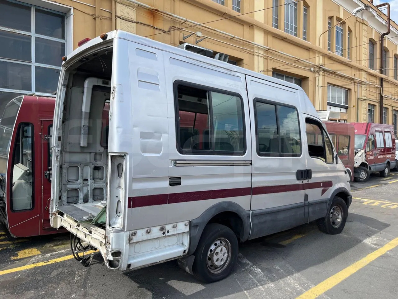 N.6Iveco Daily - Minibús, Furgoneta de pasajeros: foto 5 N.6Iveco Daily - Minibús, Furgoneta de pasajeros: foto 5