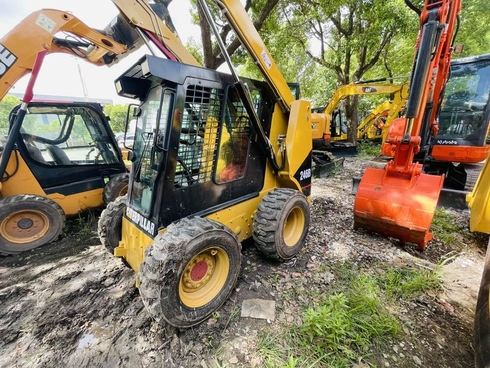 CAT 246B - Miniexcavadora: foto 4 CAT 246B - Miniexcavadora: foto 4