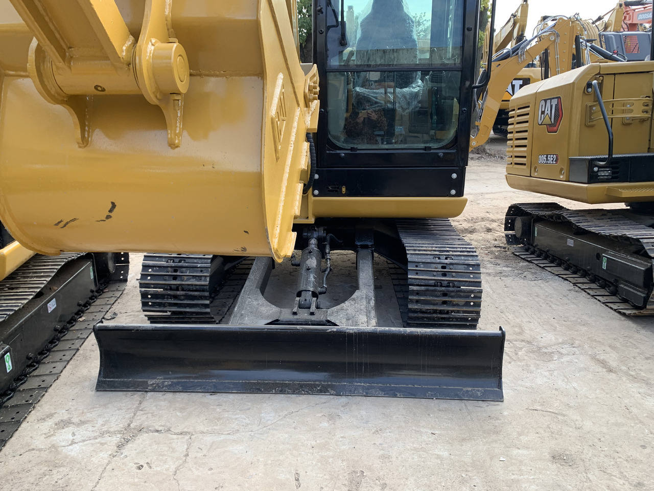 CATERPILLAR 305.5E2 - Excavadora de cadenas: foto 2 CATERPILLAR 305.5E2 - Excavadora de cadenas: foto 2