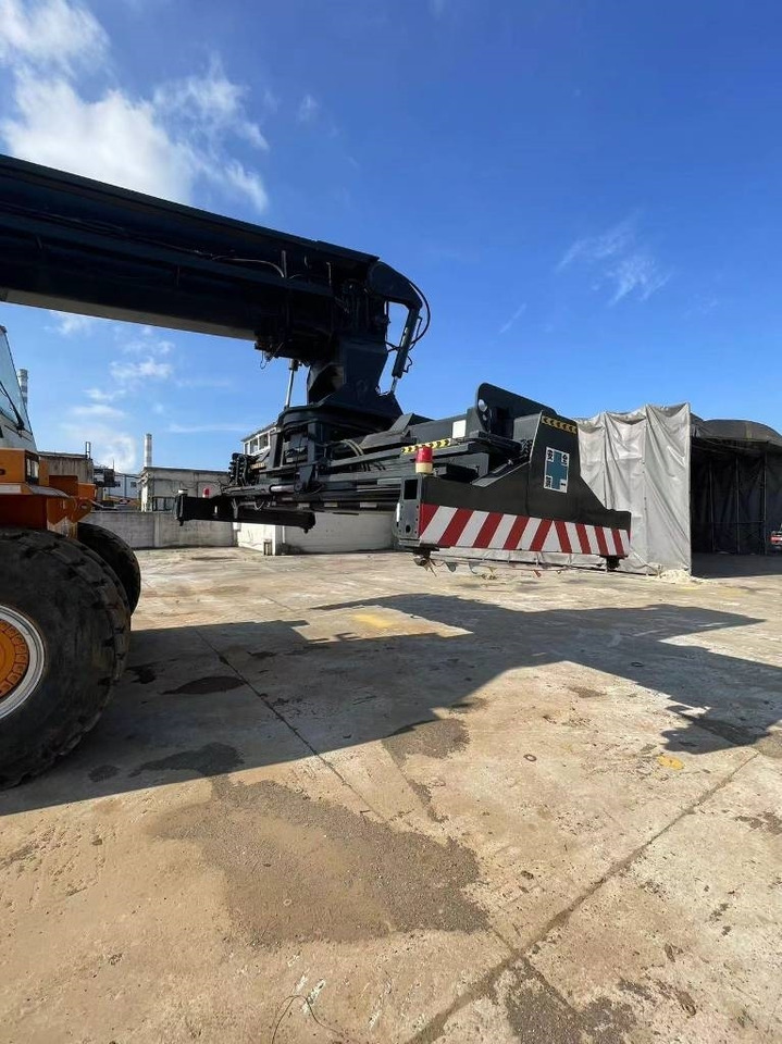 CVS Ferrari F 278.6 - Reach stacker: foto 2 CVS Ferrari F 278.6 - Reach stacker: foto 2