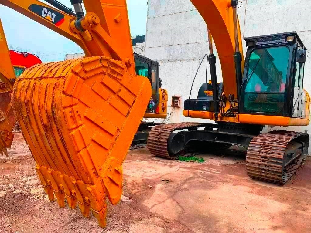 Carter 323 D2L - Excavadora de cadenas: foto 1 Carter 323 D2L - Excavadora de cadenas: foto 1
